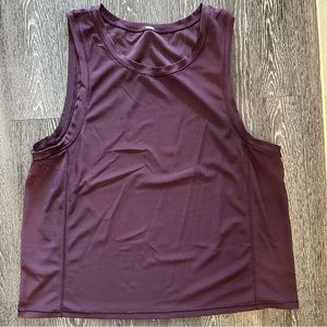 NWOT lululemon muscle tank (mesh) size 8
